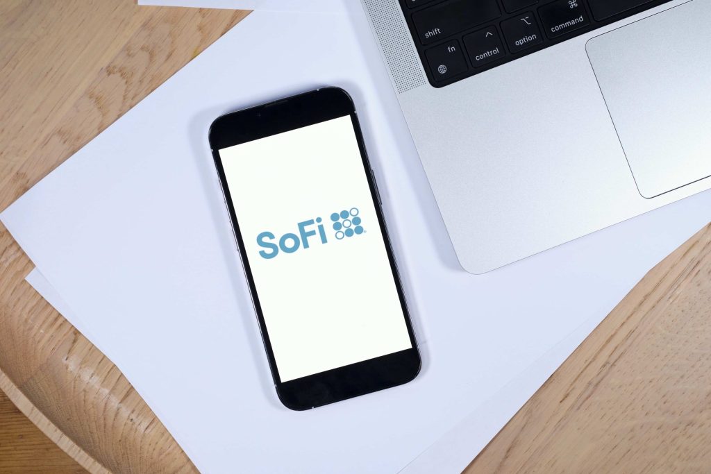 SoFi stock soars after blockbuster Q2 earnings: why analysts are calling it a ‘turning point’