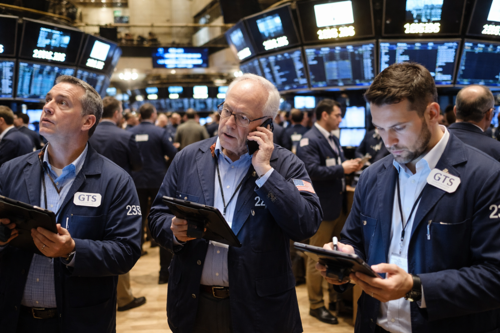 Dow falls 200 points as tech selloff deepens and chip stocks extend retreat