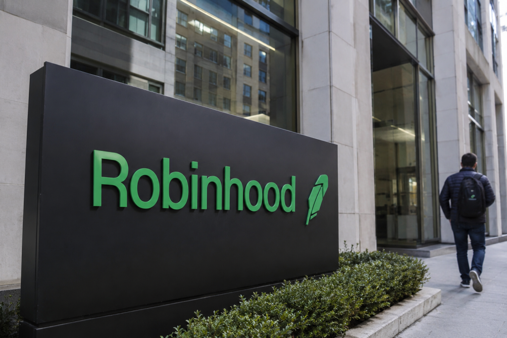 Robinhood stock rises as Morgan Stanley upgrades HOOD to overweight