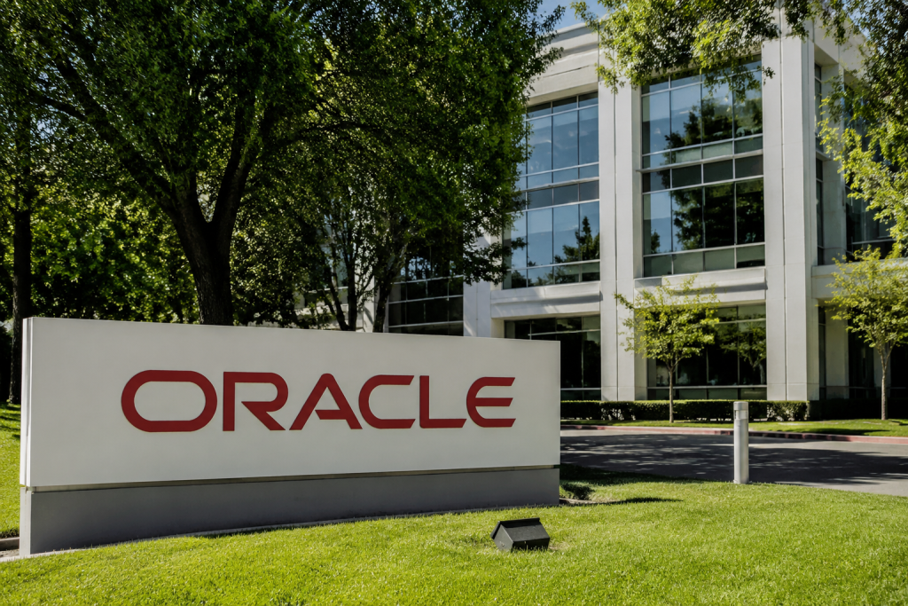 Is Oracle stock a buy before earnings as analysts turn bullish?
