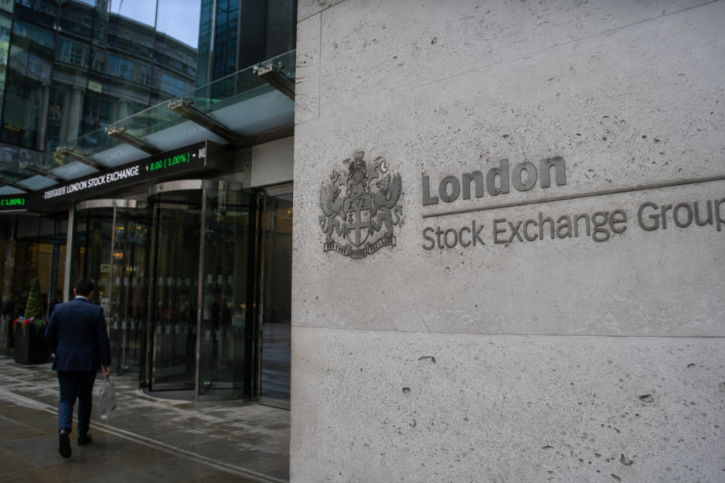 Top FTSE 100 shares to watch: Barclays, Scottish Mortgage, Rolls-Royce