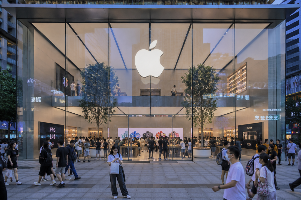 Apple to release folded iPhone this week: what to expect